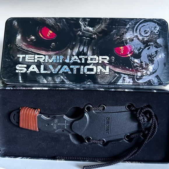 Master Cutlery Other - Collectable Terminator Salvation Knife.